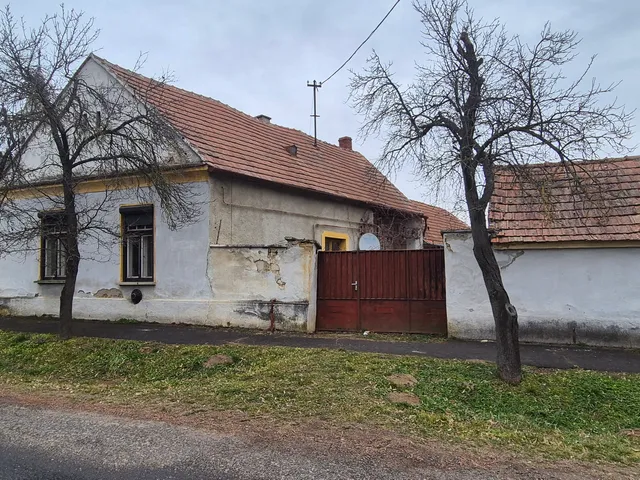 Eladó ház Nagysimonyi 75 nm
