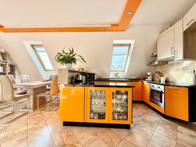 Eladó lakás Sárvár, Belváros 73 nm