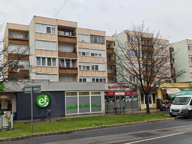 Kiadó lakás Sárvár, Petőfi Sándor lakótelep 60 nm