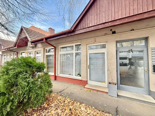 Eladó kereskedelmi és ipari ingatlan Celldömölk 25 nm