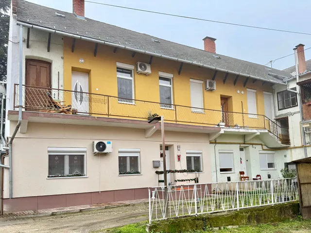 Eladó lakás Sárvár, Vármellék 45 nm