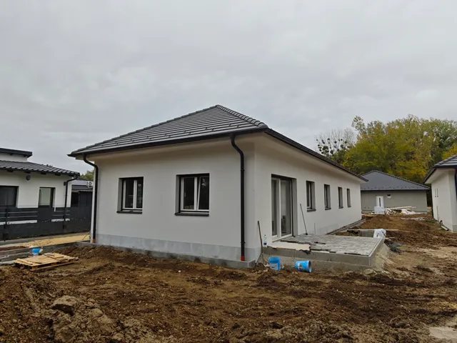 Eladó ház Sárvár 97 nm