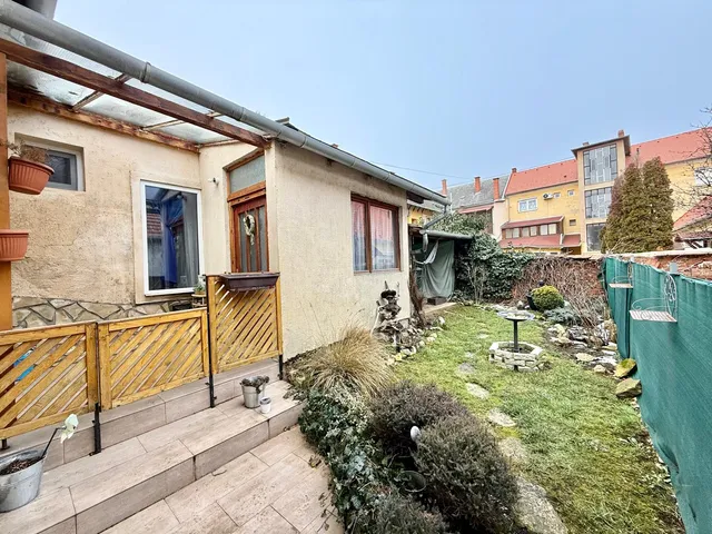 Eladó lakás Sárvár, Vármellék 78 nm