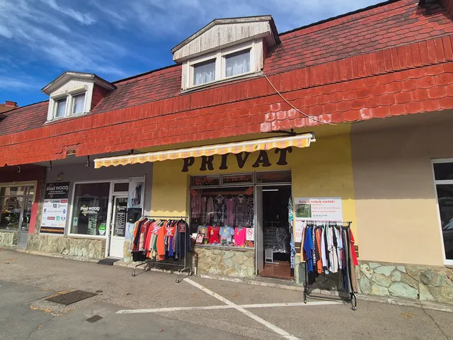 Eladó kereskedelmi és ipari ingatlan Sárvár 140 nm