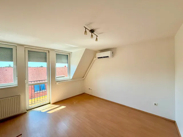 Eladó lakás Sárvár, Vármellék 33 nm