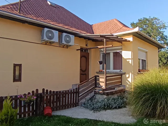 Eladó ház Tatabánya, Bánhida 77 nm