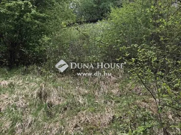 Eladó telek Pilismarót 720 nm