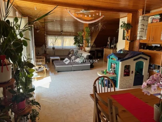 Eladó ház Budapest XXII. kerület, Baross Gábor telep 250 nm