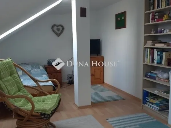 Eladó ház Biatorbágy 200 nm