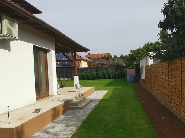 Eladó ház Budapest XVII. kerület, Rákoscsaba-Újtelep 171 nm