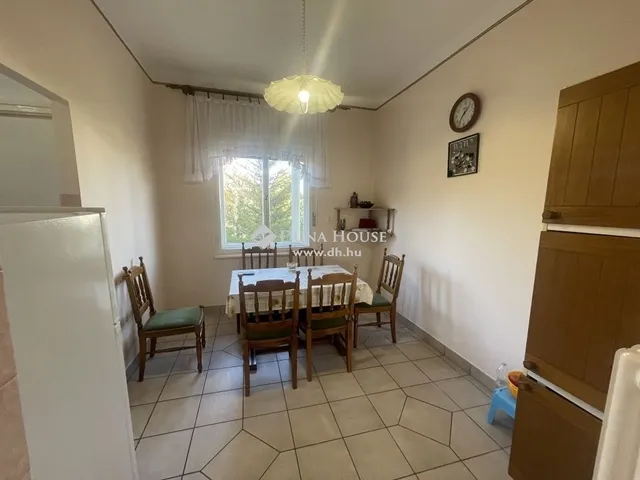 Eladó ház Diósd 200 nm