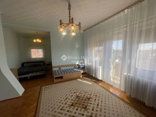 Eladó ház Diósd 200 nm