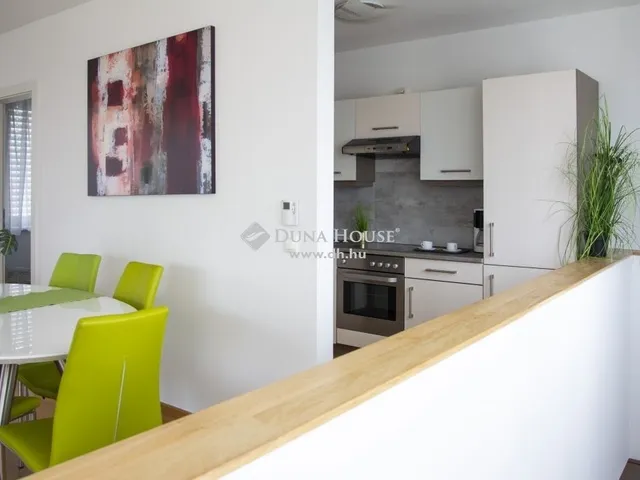 Kiadó lakás Budapest VI. kerület, Nagykörúton kívüli terület 150 nm