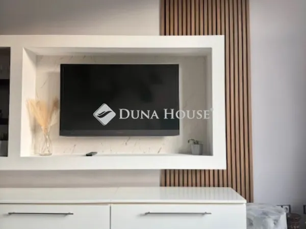 Eladó lakás Budapest VI. kerület 54 nm