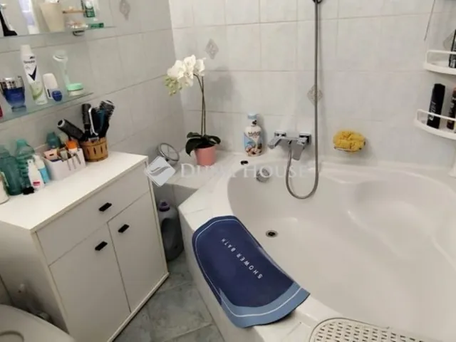 Eladó lakás Budapest III. kerület 57 nm