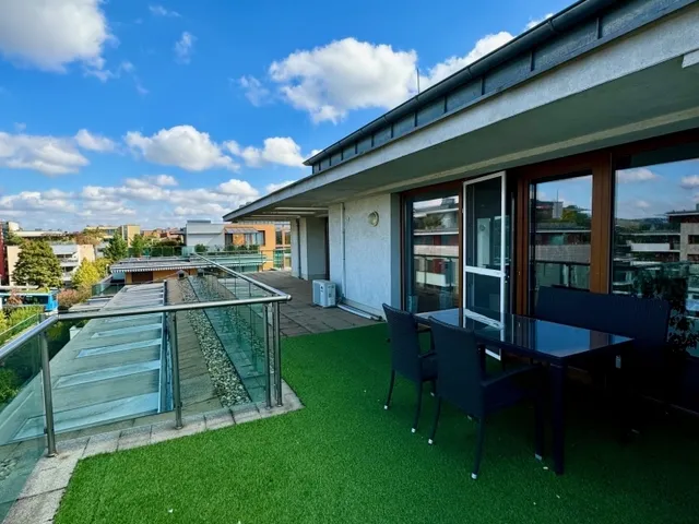 Kiadó lakás Budapest XI. kerület, Kőérberek 119 nm