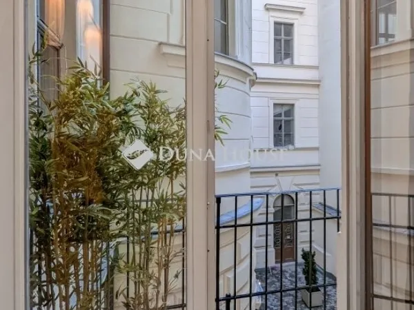 Eladó lakás Budapest VI. kerület 41 nm