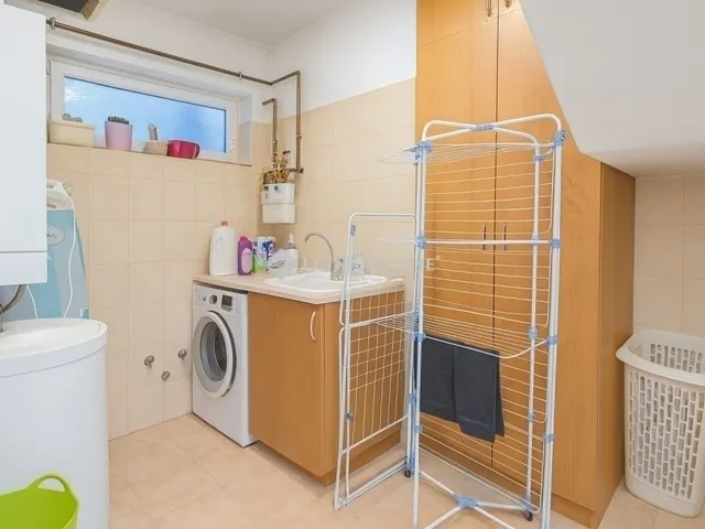 Eladó ház Törökbálint 283 nm