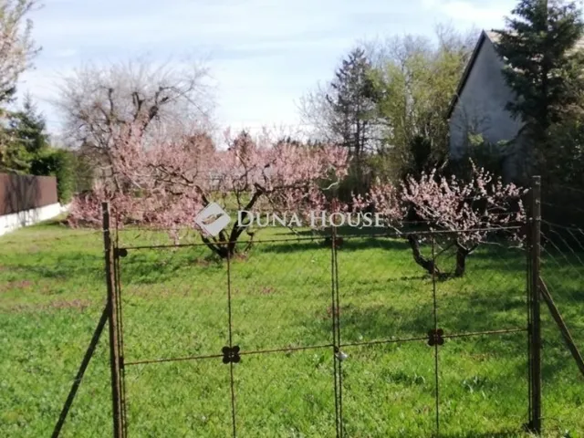 Eladó telek Budapest XXII. kerület 932 nm