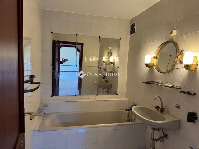 Eladó ház Budapest XXII. kerület 246 nm