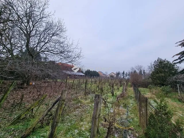 Eladó telek Érd 1618 nm