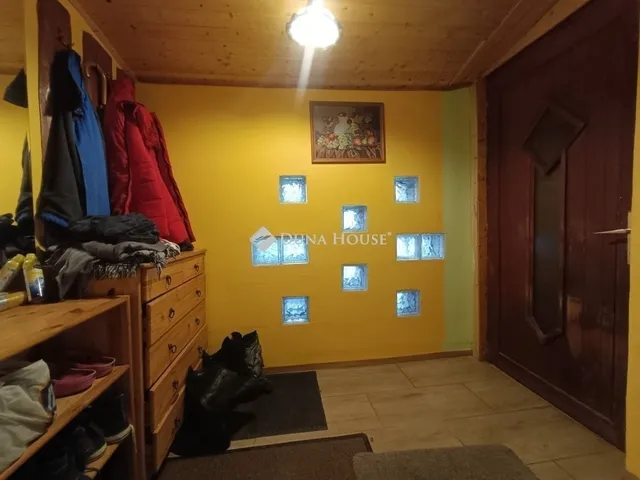 Eladó ház Százhalombatta, Óváros 140 nm