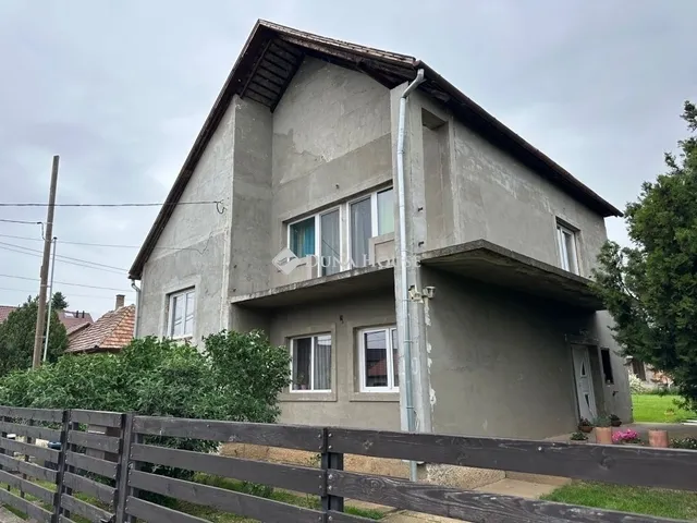 Eladó ház Érd, Tusculanum 167 nm