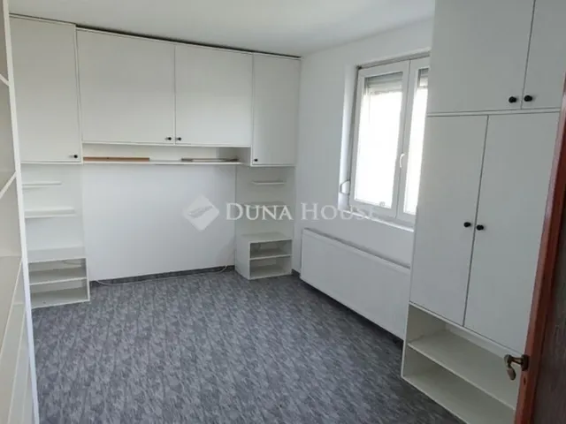 Eladó ház Ercsi 164 nm