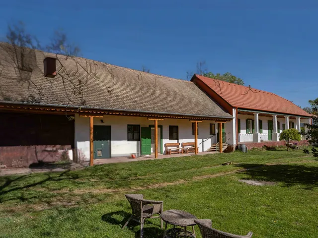 Eladó ház Etyek 394 nm