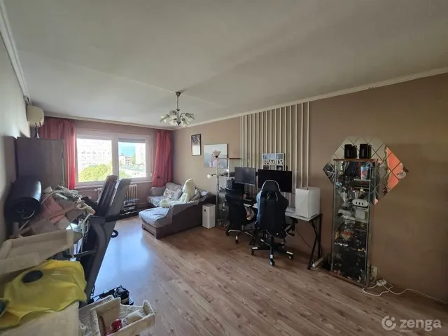 Eladó lakás Dunaújváros, Dózsa városrész 59 nm
