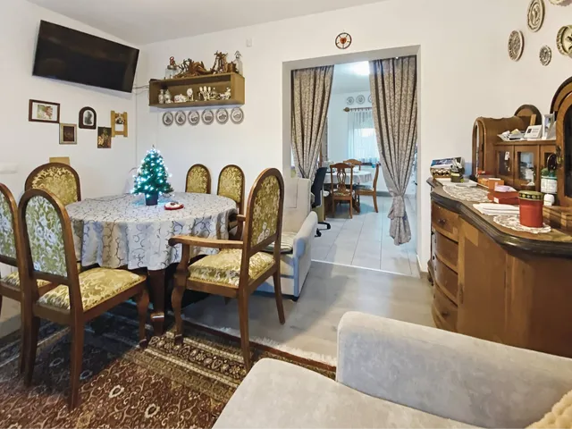 Eladó lakás Aszód 64 nm