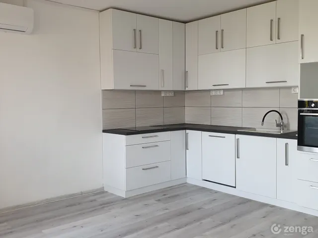 Kiadó lakás Székesfehérvár, Palotaváros 54 nm