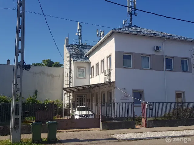 Eladó ház Budapest XVIII. kerület, Bókaytelep 360 nm