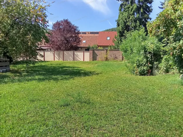 Eladó telek Nagymaros 533 nm