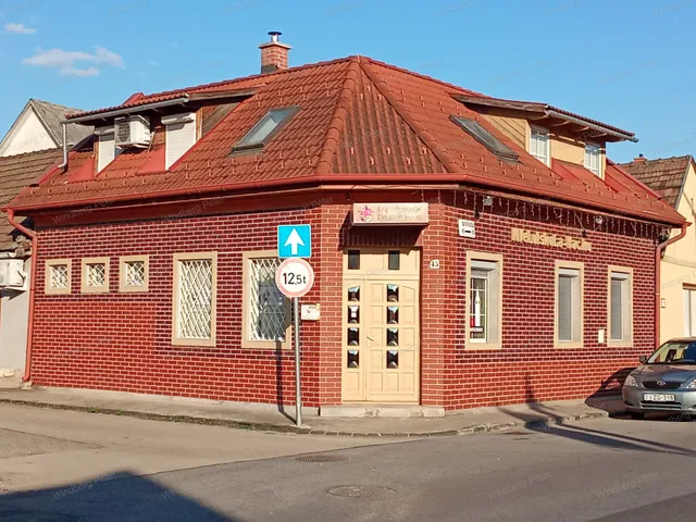 Eladó lakás Vác, Kisvác 91 nm