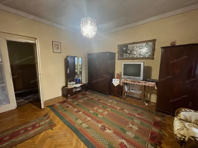 Eladó ház Kemence 90 nm