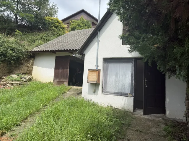 Eladó ház Csolnok 30 nm