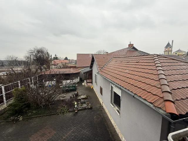 Eladó ház Dorog 260 nm