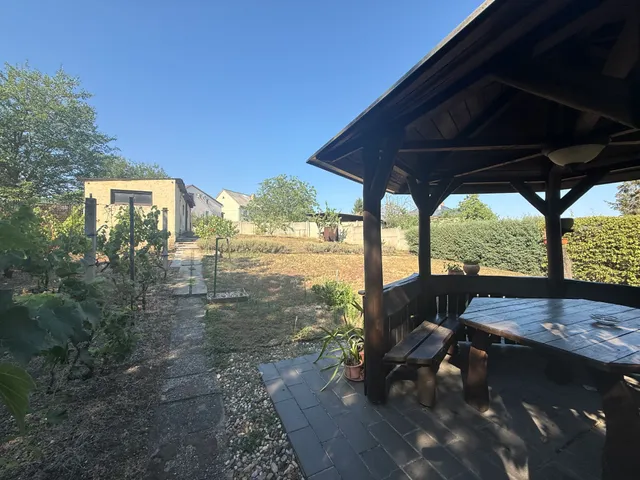 Eladó ház Tokodaltáró 180 nm