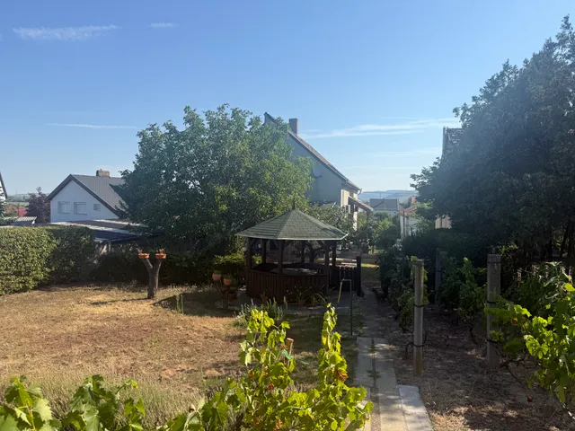 Eladó ház Tokodaltáró 180 nm