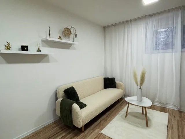 Eladó lakás Budapest X. kerület, Kőbánya, Szent László tér 48 nm