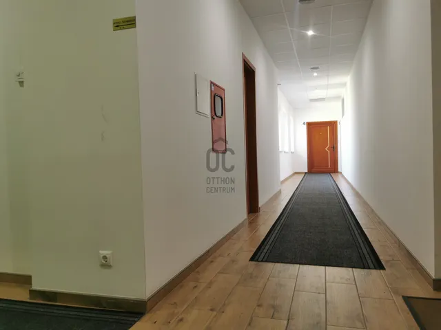 Eladó kereskedelmi és ipari ingatlan Szigetszentmiklós 108 nm