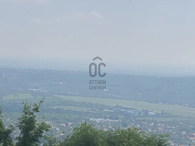 Eladó nyaraló Budaörs 40 nm