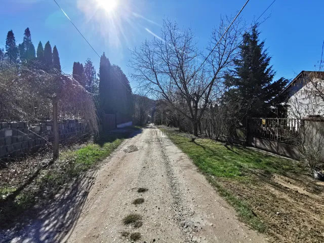 Eladó telek Budakeszi, Nagyszénászug 731 nm