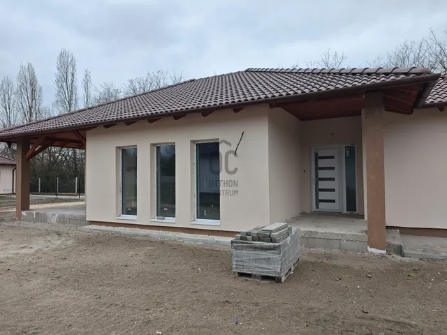 Eladó ház Kiskunlacháza 99 nm