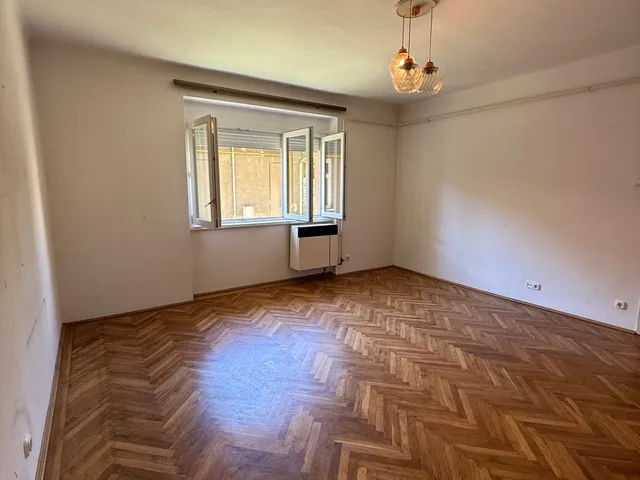 Eladó lakás Budapest XXI. kerület, Erdőalja 39 nm