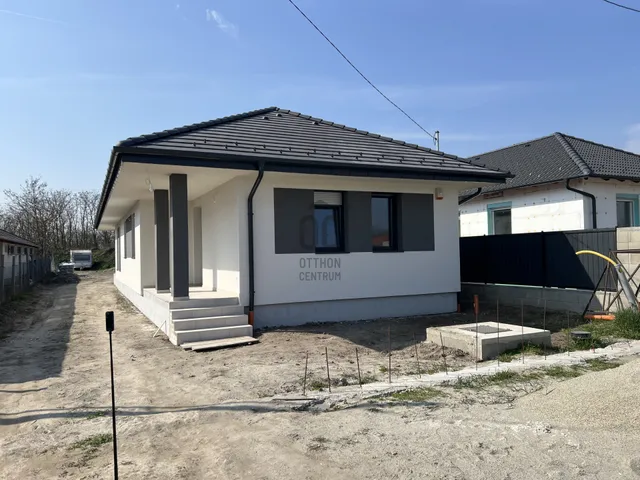 Eladó ház Szigetcsép 101 nm