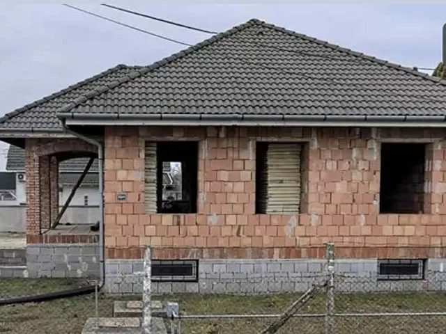 Eladó telek Ócsa 615 nm