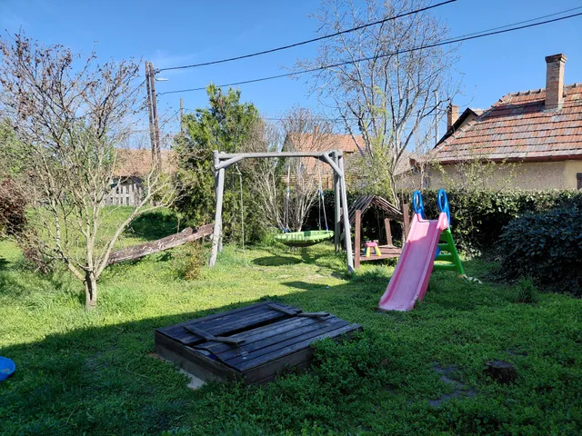 Eladó ház Tápiószele 74 nm