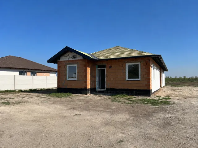 Eladó ház Áporka 88 nm